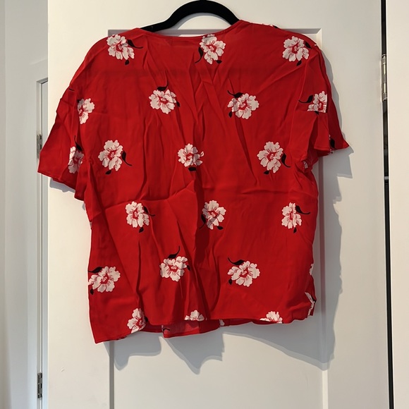 Zara Red Floral Buttondown Top size L - Picture 9 of 9
